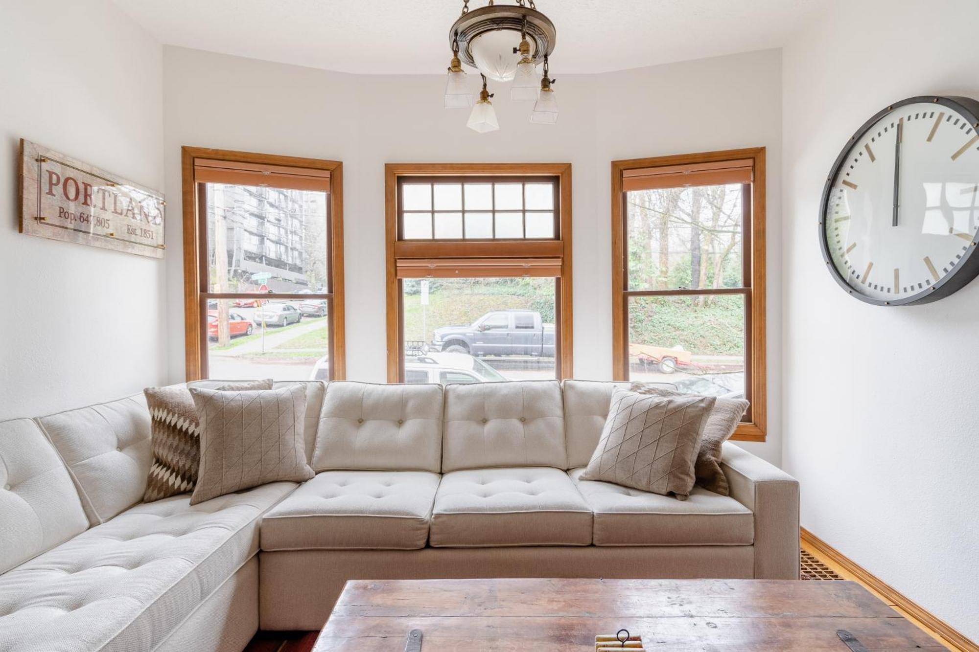 Collection - 4br Preserved 1907 Classic Craftsman Portland